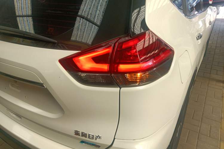 Used Nissan X-Trail 2017 2.5L CVT Luxury Edition 4WD