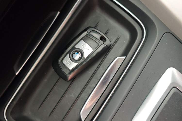 Used BMW 3 Series 2014 320Li Fashion Model
