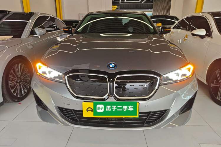 Used BMW i3 2024 eDrive 40 L Midnight Edition
