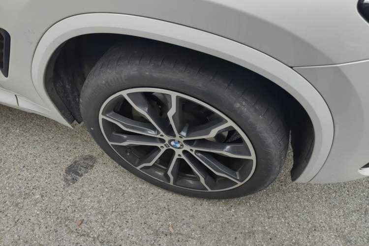 Used BMW X3 2022 xDrive30i Luxury Model M Night Sky Package Right Front Wheel Hub