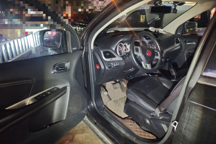 Used Fiat Freemont 2012 2.4L Luxury Edition
