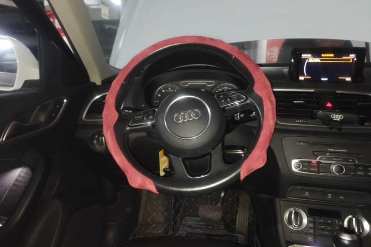 Used Audi Q3 2016 30 TFSI Collector's Edition Comfort Model Steering Wheel