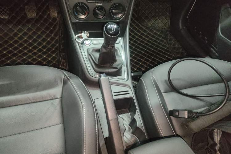 Used Volkswagen Lavida 2017 1.6L Manual Comfort Edition