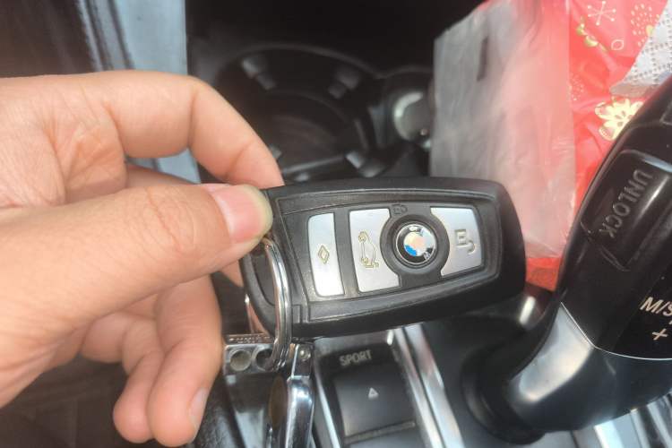 Used BMW 5 Series 2012 530Li Leading Model Vehicle Key