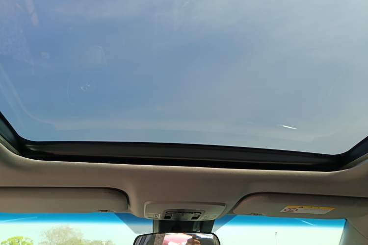 Used Toyota Camry 2019 Dual-Engine 2.5 HG Luxury Edition China V Standard
