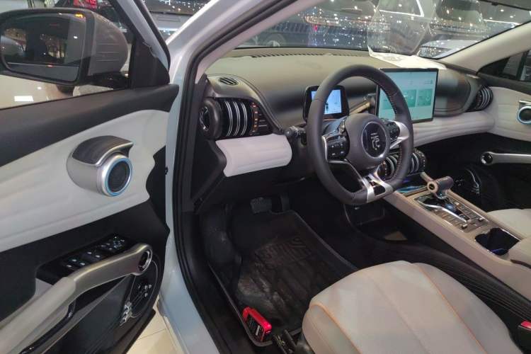 Used BYD Yuan PLUS 2024 Honor Edition 510KM Leading Model Driver Seat