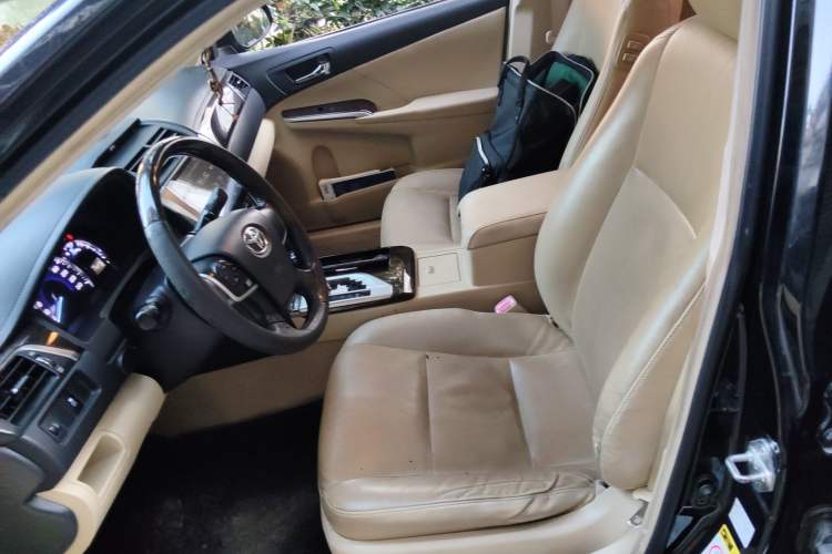 Used Toyota Camry 2015 2.0G Premier Edition
