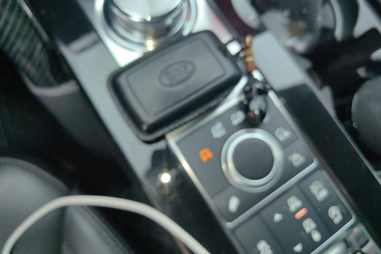 Used Land Rover Discovery 2017 3.0 SC V6 SE