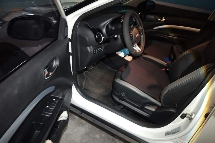 Used Kia kx1 Stonic 2021 1.4L CVT Sunroof Model Driver Seat