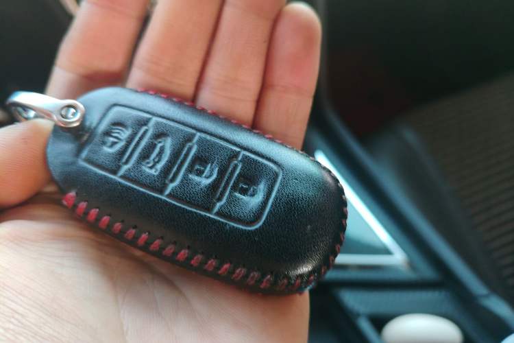 Used Venucia D60 2018 1.6L CVT Smart Connect Elite Edition Vehicle Key