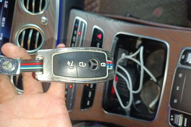 Used Mercedes-Benz E-Class 2019 E 260 L 4MATIC
