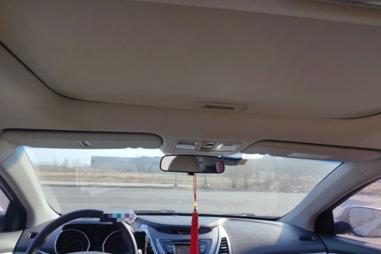 Used Hyundai Elantra (5th Generation / Langdong) 2015 1.6L Manual Leading Model
