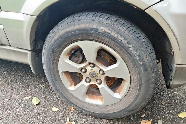 Used Zotye 5008 2010 1.3L CVT Standard Edition Right Front Wheel Hub