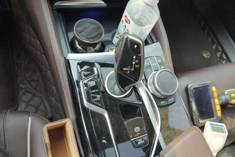 Used BMW 5 Series 2022 Restyled 525Li Luxury Package Gear Lever