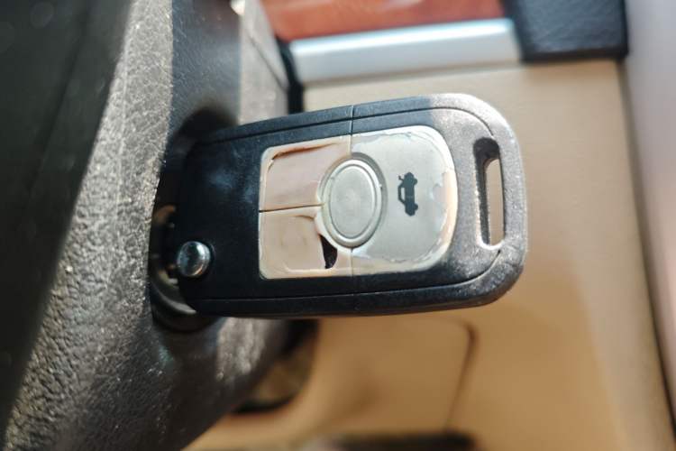 Used Buick Excelle 2011 1.6 LE-MT Vehicle Key