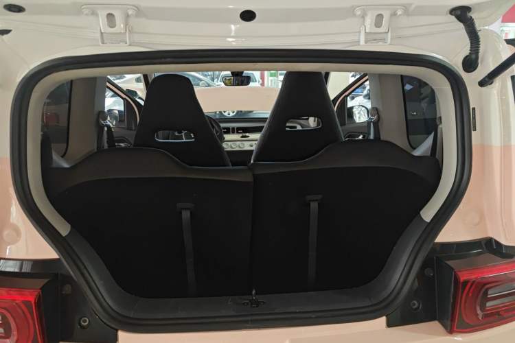 Used Wuling Hongguang MINIEV 2021 Macaron Premium Model – Lithium Iron Phosphate