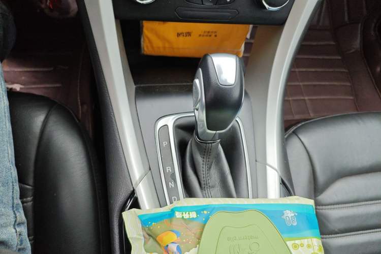 Used Ford Mondeo 2013 1.5L GTDi180 Fashion Edition Gear Lever