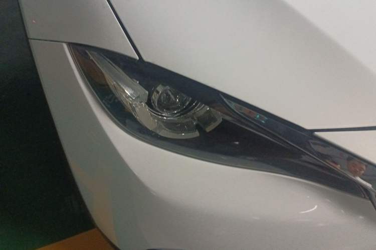 Used Mazda CX-4 2018 2.0L Automatic Two-Wheel Drive Blue Sky Luxury Edition