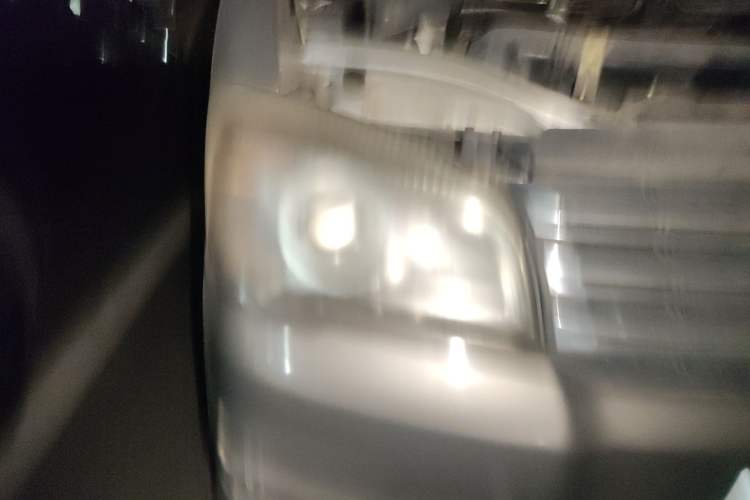 Used FORTHING Lingzhi 2012 M5 Q3 2.0L Short-Wheelbase Standard Edition
