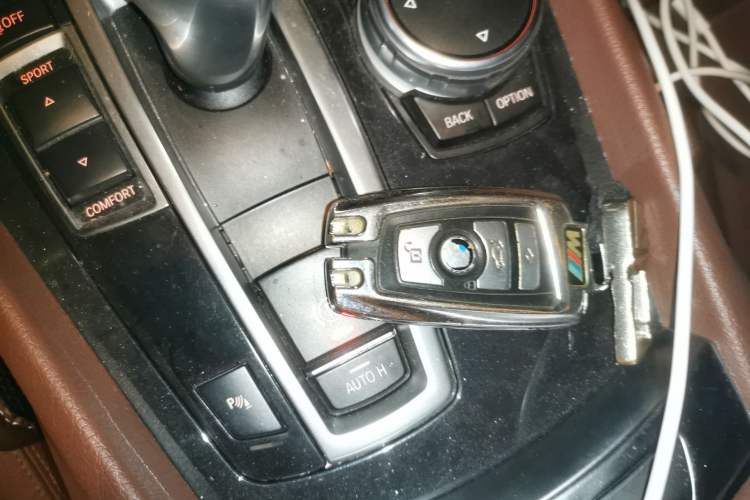 Used BMW 5 Series GT 2017 528i Leading Model