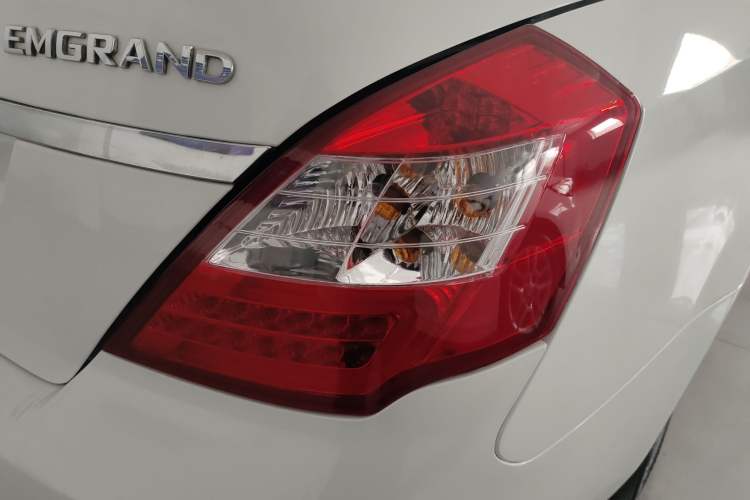 Used Geely Auto Classic Emgrand 2013 Sedan 1.5L Manual Entry-Level Model
