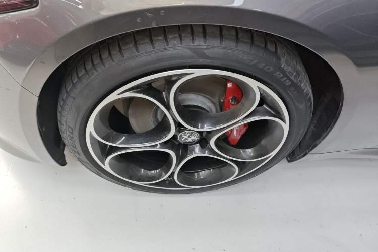 Used Alfa Romeo Giulia 2023 2.0T 280HP Track Edition