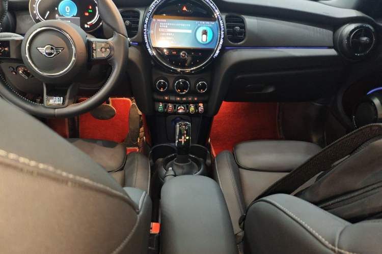 Used MINI MINI 2023 1.5T COOPER Midnight Escape Special Edition
