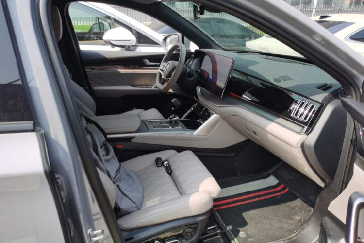 Used BYD Tang New Energy 2025 Intelligent Driving Version DM-i 115KM Flagship Edition
