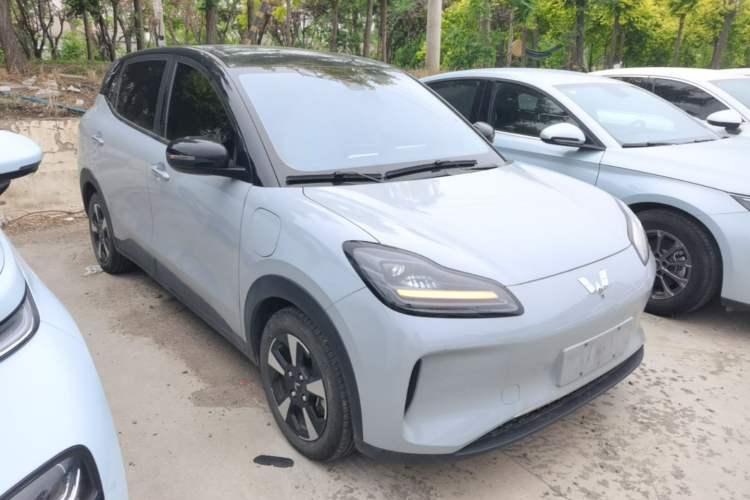 Used Wuling Bingo PLUS 2024 330 km Range Five-Seater Version
