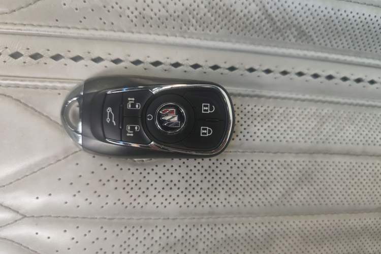 Used Buick GL8 2020 Avenir Avia Four-Seat Luxury Edition
