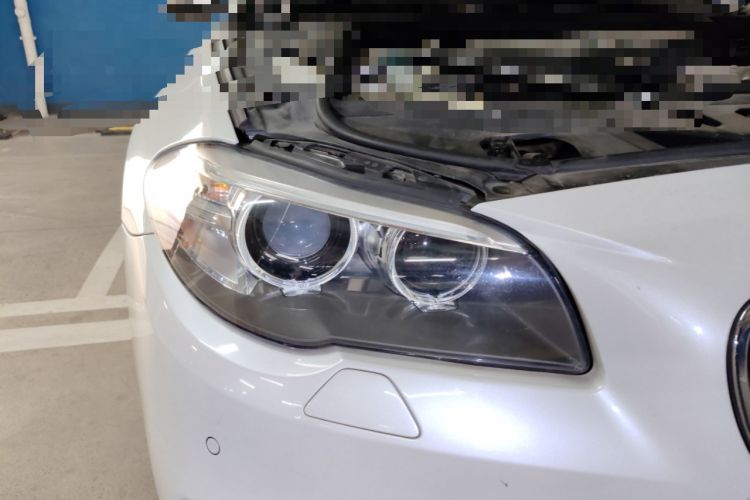 Used BMW 5 Series 2014 520Li Elegant Model
