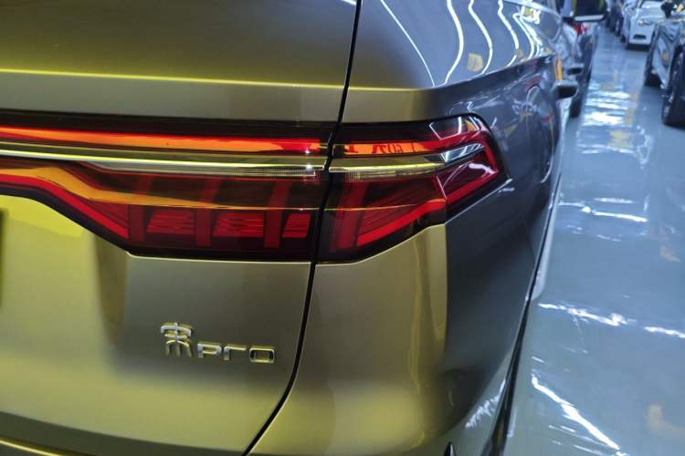 Used BYD Song Pro New Energy 2022 DM-i 110km Flagship Model Exterior 3