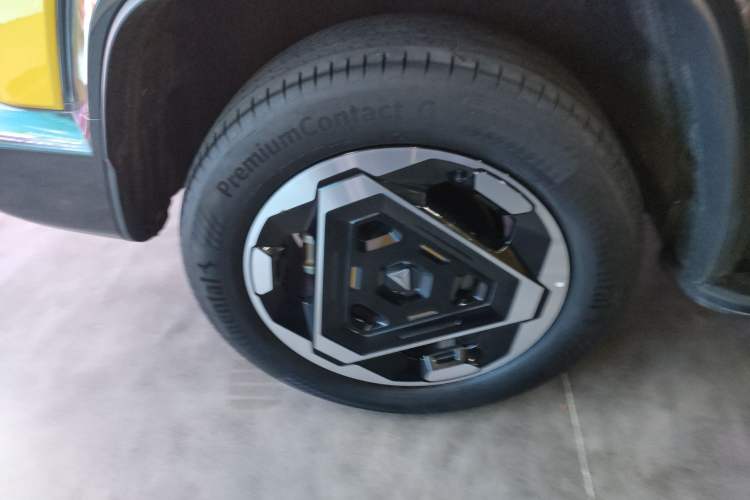 Used Deepal G318 2025 Worry-Free Adventure Edition Four-Wheel Drive Secret Realm Version Right Rear Wheel Hub