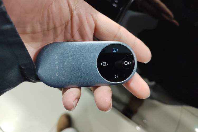 Used Hima AITO M9 2025 Extended-Range Ultra Version 52 kWh 6-Seater