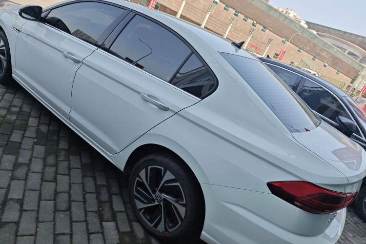 Used Volkswagen Bora 2024 300TSI DSG Prestige Edition Rear Left 45 Deg