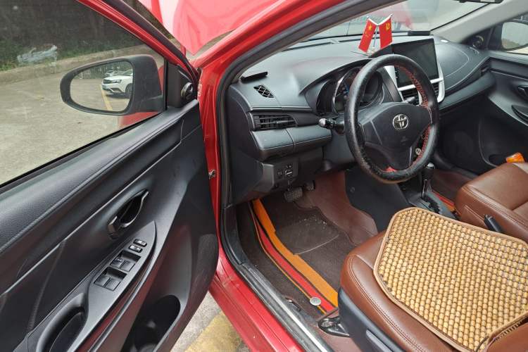 Used Toyota YARiS L Zhi Xuan 2016 Revised 1.5E CVT Charming Edition Driver Seat