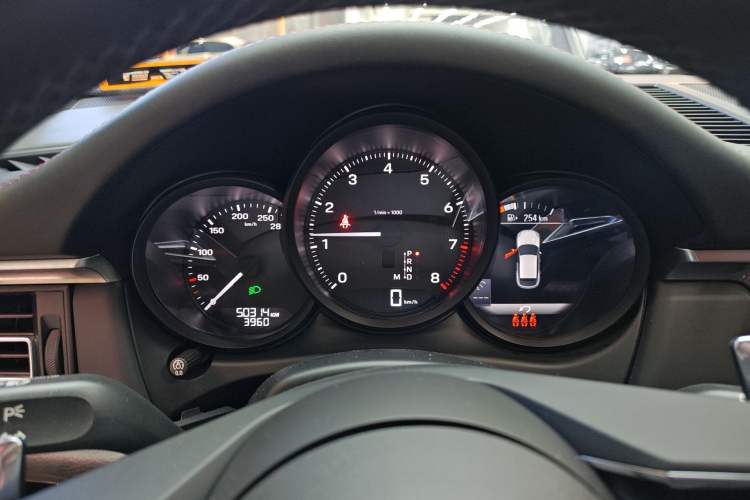 Used Porsche Macan 2022 Macan 2.0T
