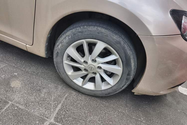 Used Nissan Tiida 2016 1.6L CVT Cool Dynamic Edition
