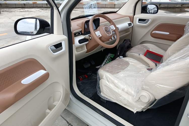 Used Wuling Hongguang MINIEV 2024 3rd Generation 215km Youth Edition