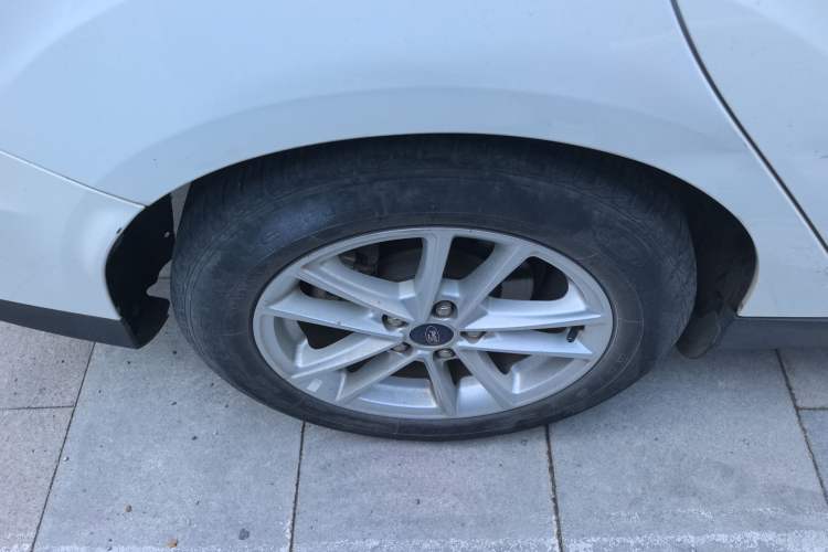 Used Ford Focus 2018 Sedan Classic 1.6L Automatic Trendy SmartDrive Edition