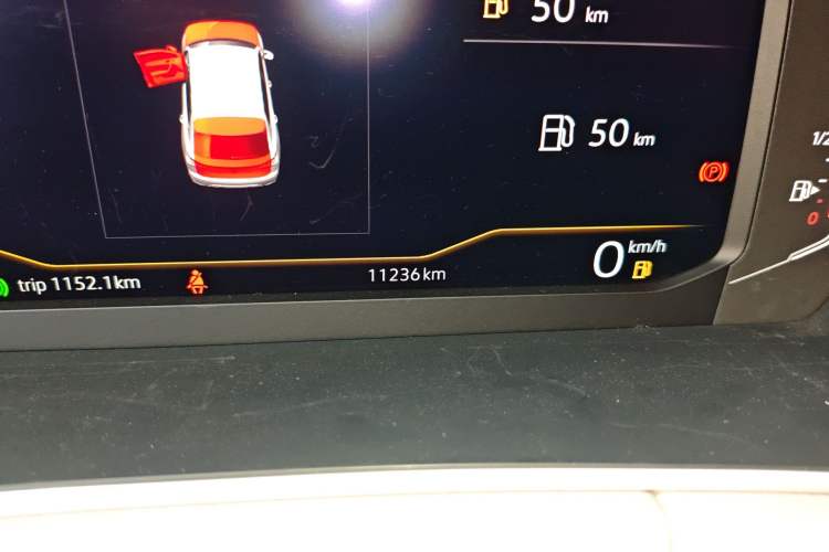 Used Volkswagen Tayron 2024 330TSI Two-Wheel Drive Luxury Plus Advanced Version Odometer Close Up