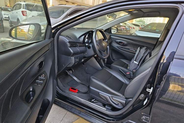 Used Toyota YARiS L Zhi Xuan 2016 Revised 1.5E CVT Charming Edition