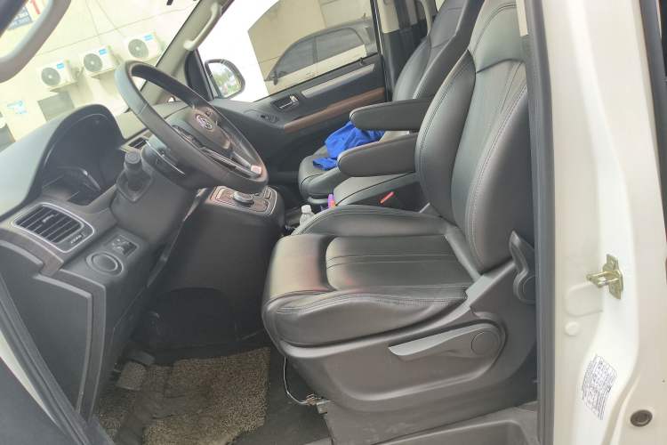 Used SAIC MAXUS G10 2022 2.0T Automatic Smart Enjoyment Version Gasoline 7 Seats