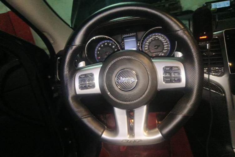 Used Jeep Grand Cherokee SRT 2012 6.4L SRT8 Steering Wheel