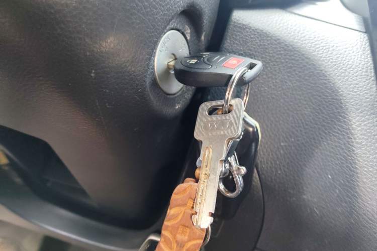 Used Nissan Tiida 2014 1.6L CVT Comfort Model
