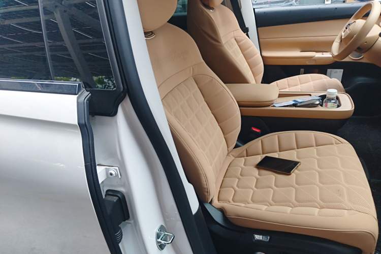 Used EXEED Star Era ET 2024 Pure Electric 540 Pro All-Wheel-Drive Version Right Front Seat