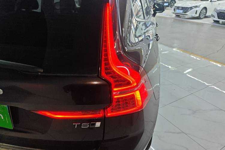 Used Volvo XC60 2018 T5 4x4 Zhiyi Edition