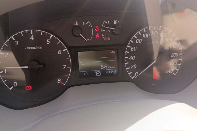 Used Nissan Sylphy 2012 1.8XE CVT Comfort Edition Odometer Close Up