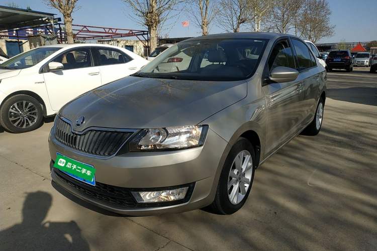 Used Skoda Rapid 2015 1.6L Automatic Smart Selection Model