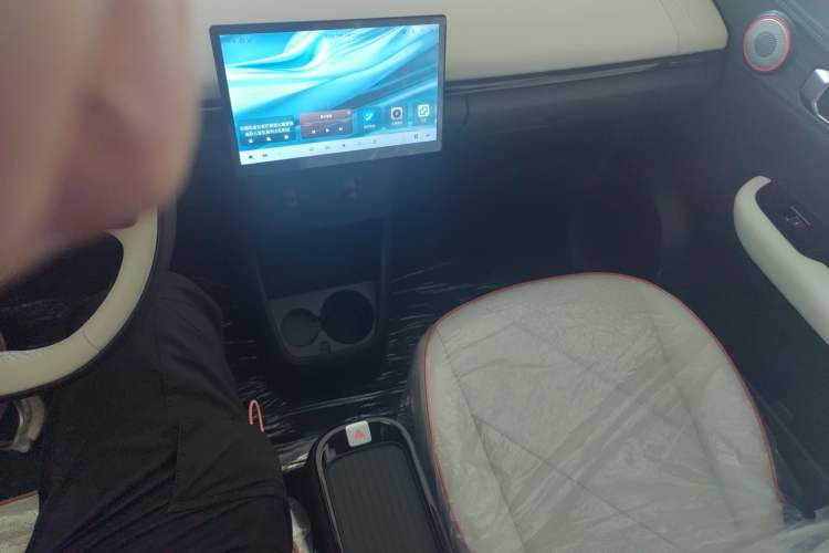 Used Chery Little Ant 2024 Revised Edition Youth Version 321 km Beloved Pro Version 29.23 kWh Audio And AC Panel